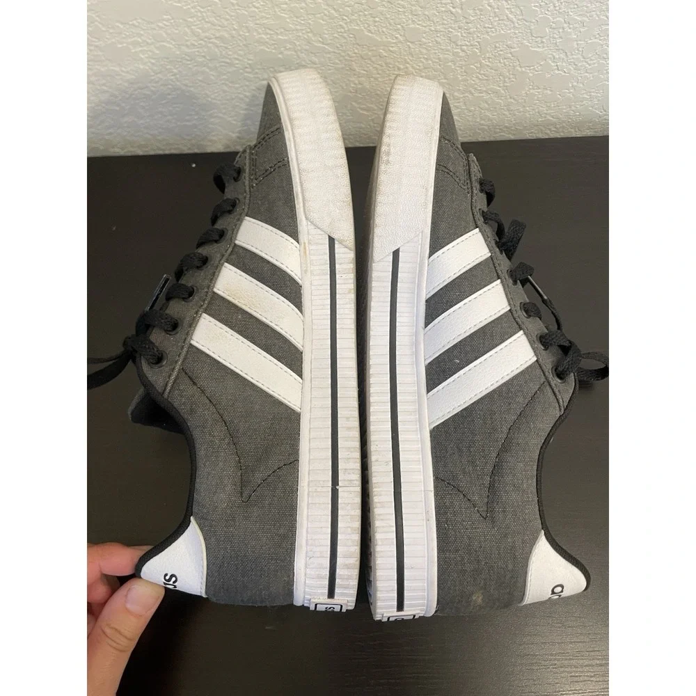 adidas men's sneaker shoes size 8 Daily 3.0  gray‎ black skater athletic retro